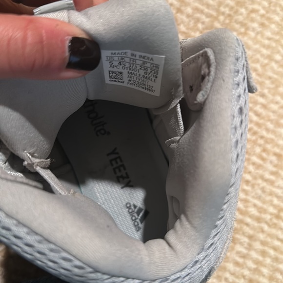 Yeezy desert boot salt - Picture 4 of 7